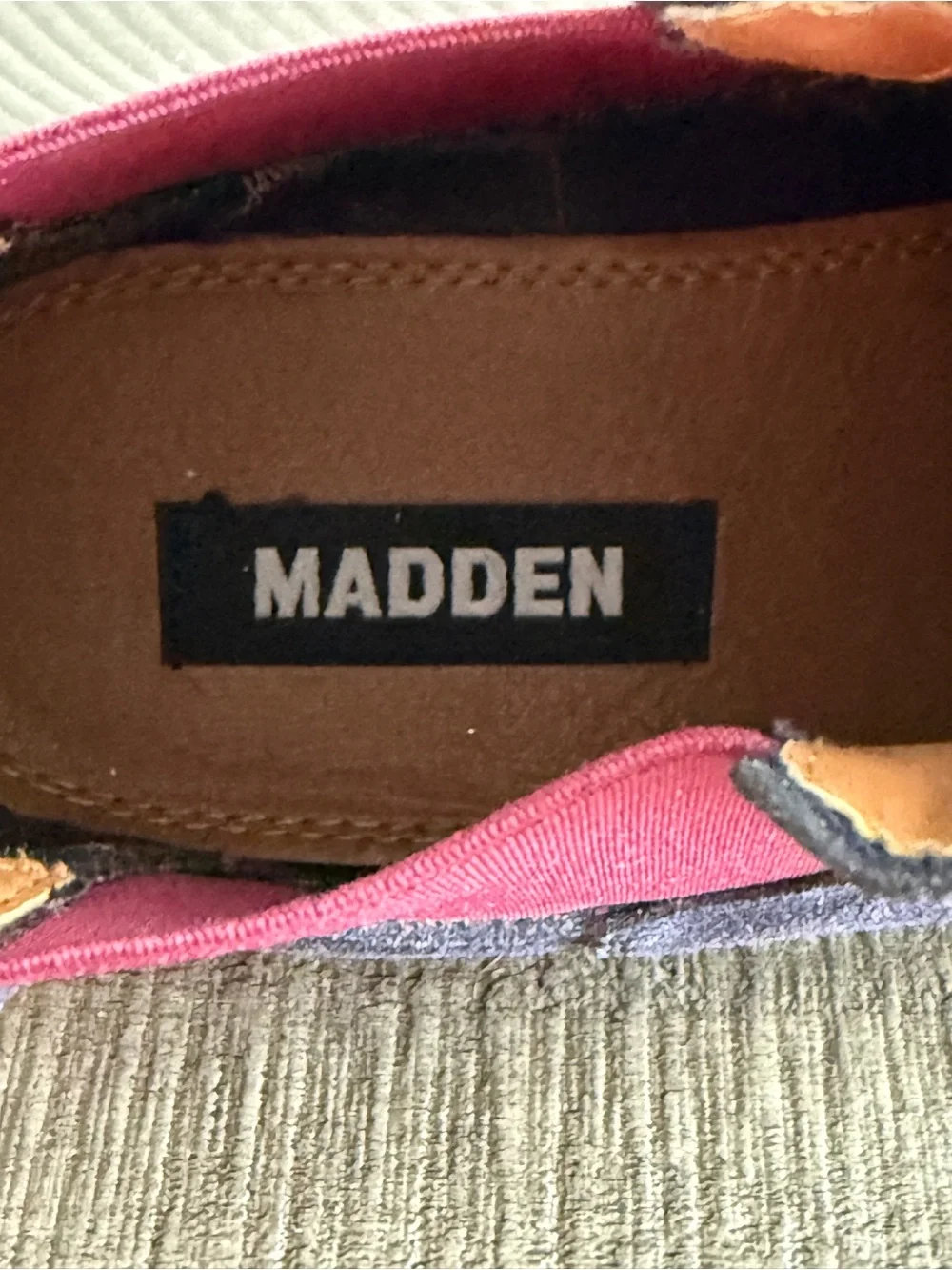 Madden Navy Chelsea Boots with Burgundy Elastic Panels Size 8